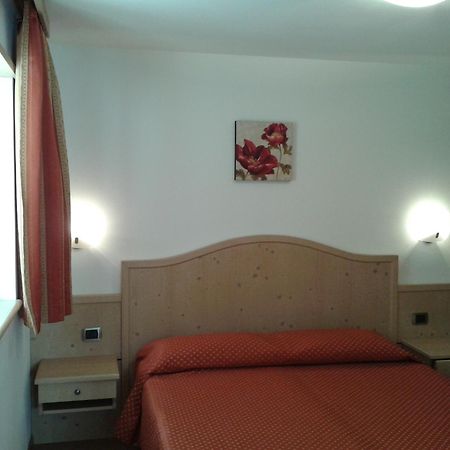 Appartamento Da Meto San Martino Di Castrozza Exterior photo